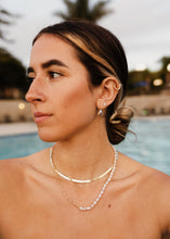 Load image into Gallery viewer, Genovia